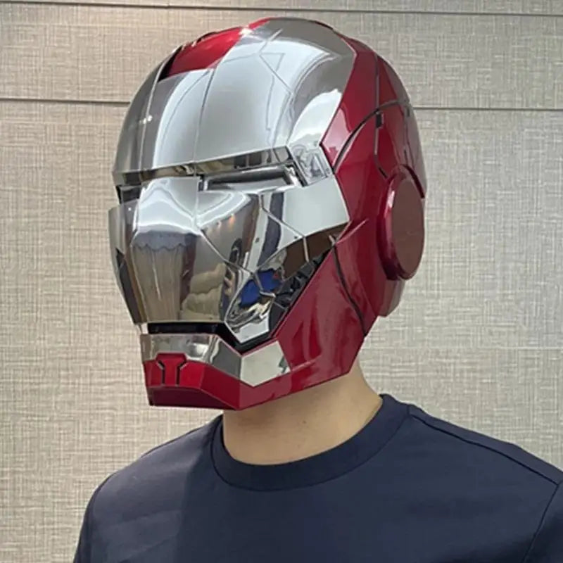 Capacete do Homem de Ferro com Comando de Vóz